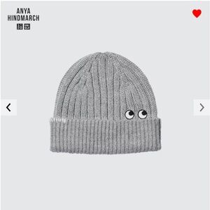 Anya Hindmarch Uniqlo collab gray touch of wool heattech knitted beanie NWT